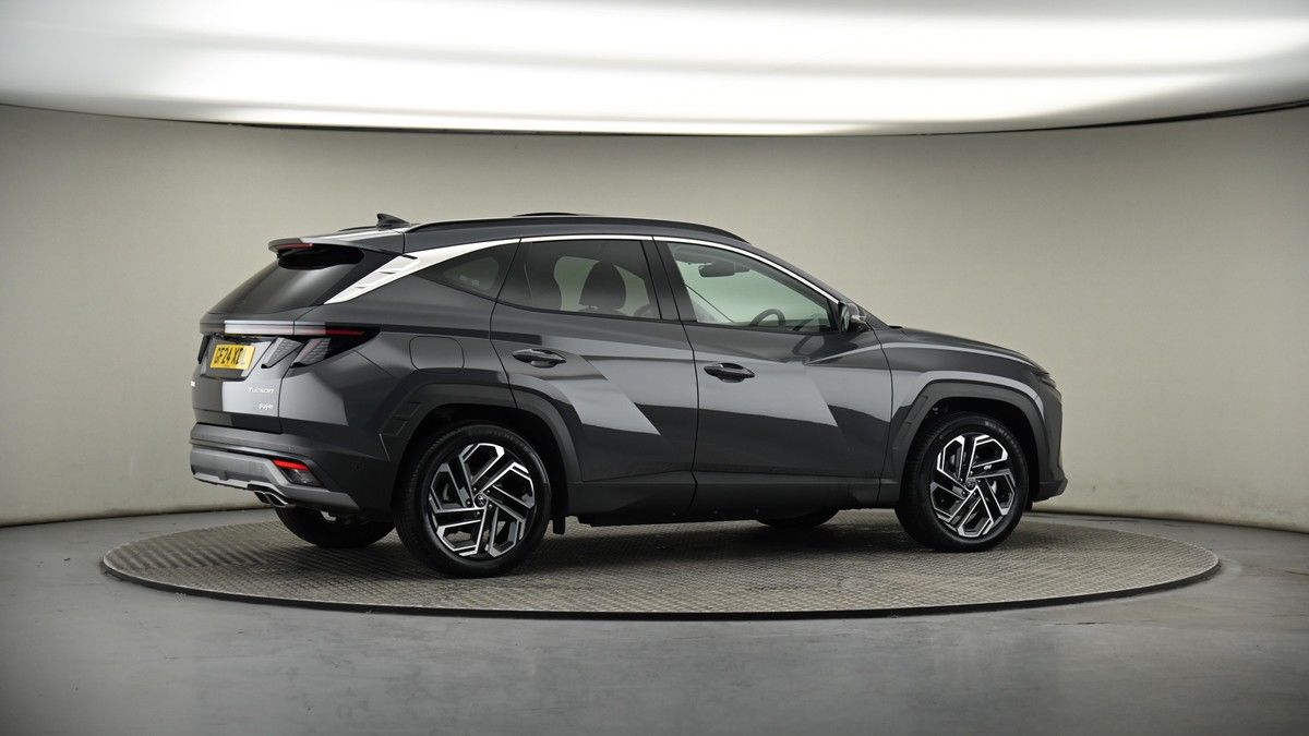 More views of Hyundai TUCSON