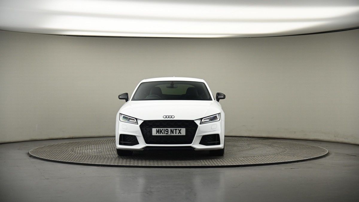 Audi TT Image 18