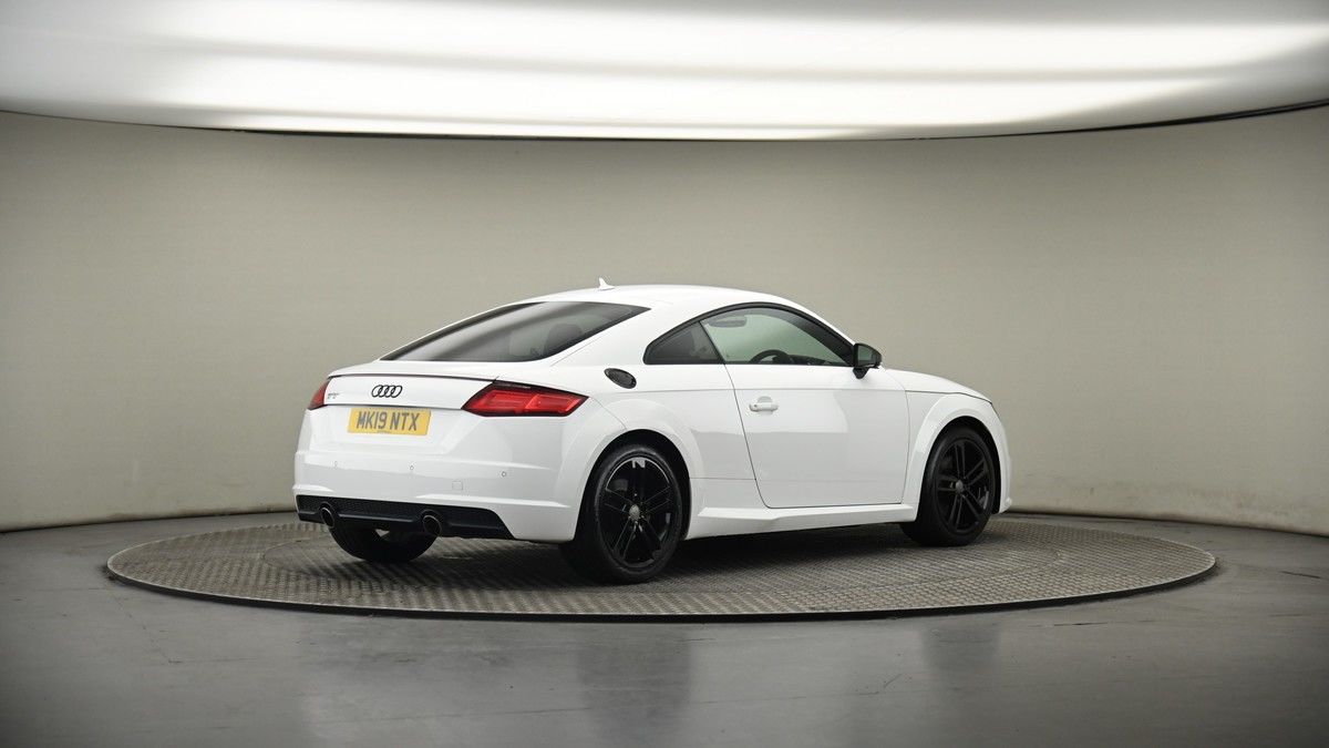 Audi TT Image 7