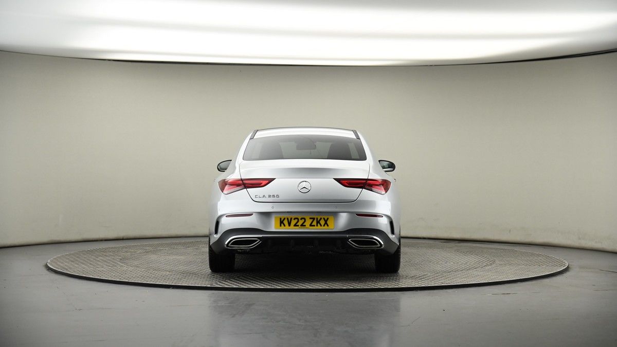 Mercedes-Benz CLA Image 17