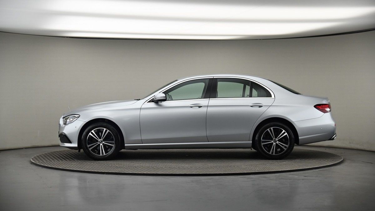 Mercedes-Benz E Class Image 19