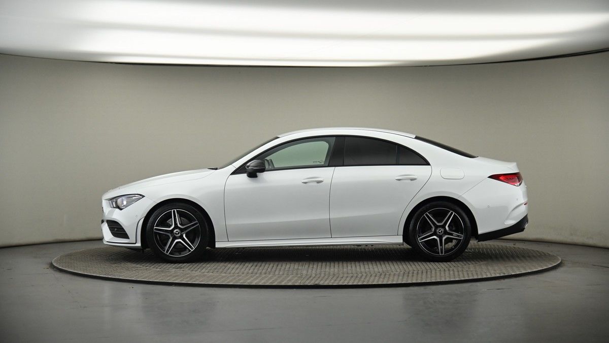 Mercedes-Benz CLA Image 19