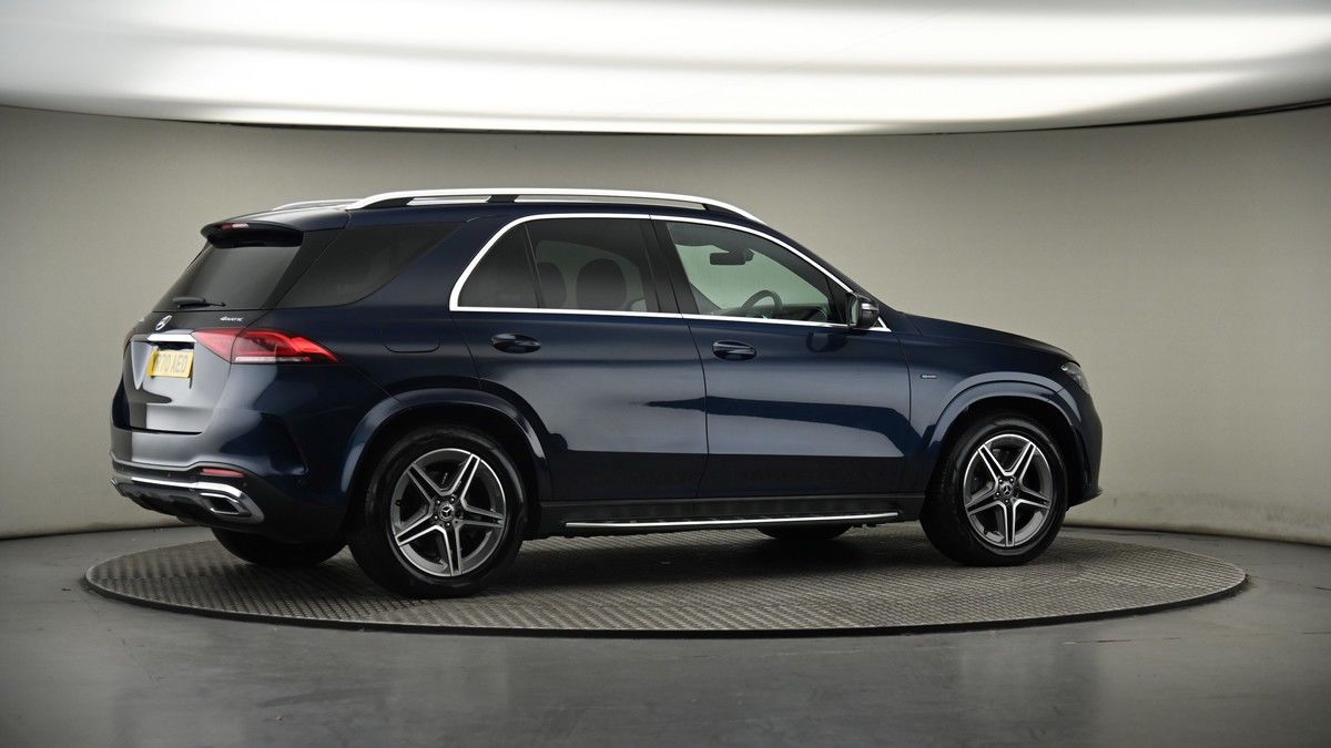 More views of Mercedes-Benz GLE