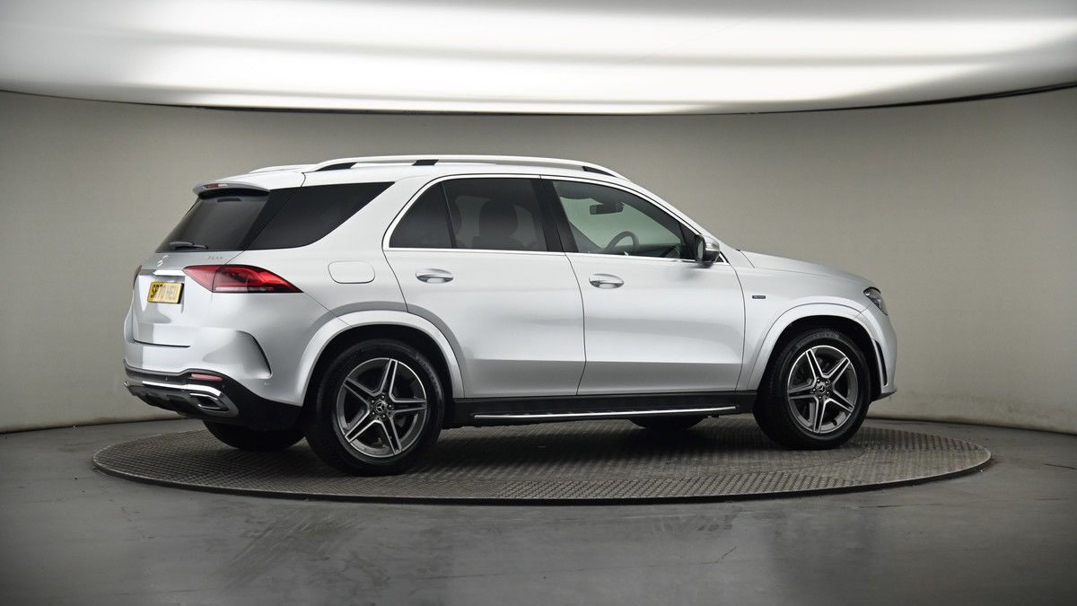 More views of Mercedes-Benz GLE