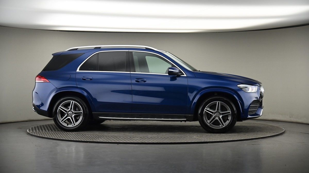 More views of Mercedes-Benz GLE