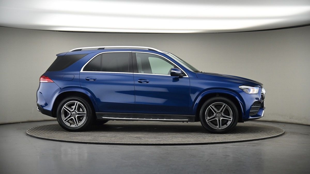 More views of Mercedes-Benz GLE