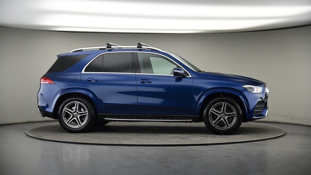 More views of Mercedes-Benz GLE