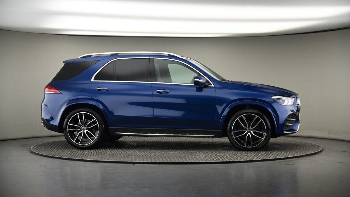 More views of Mercedes-Benz GLE