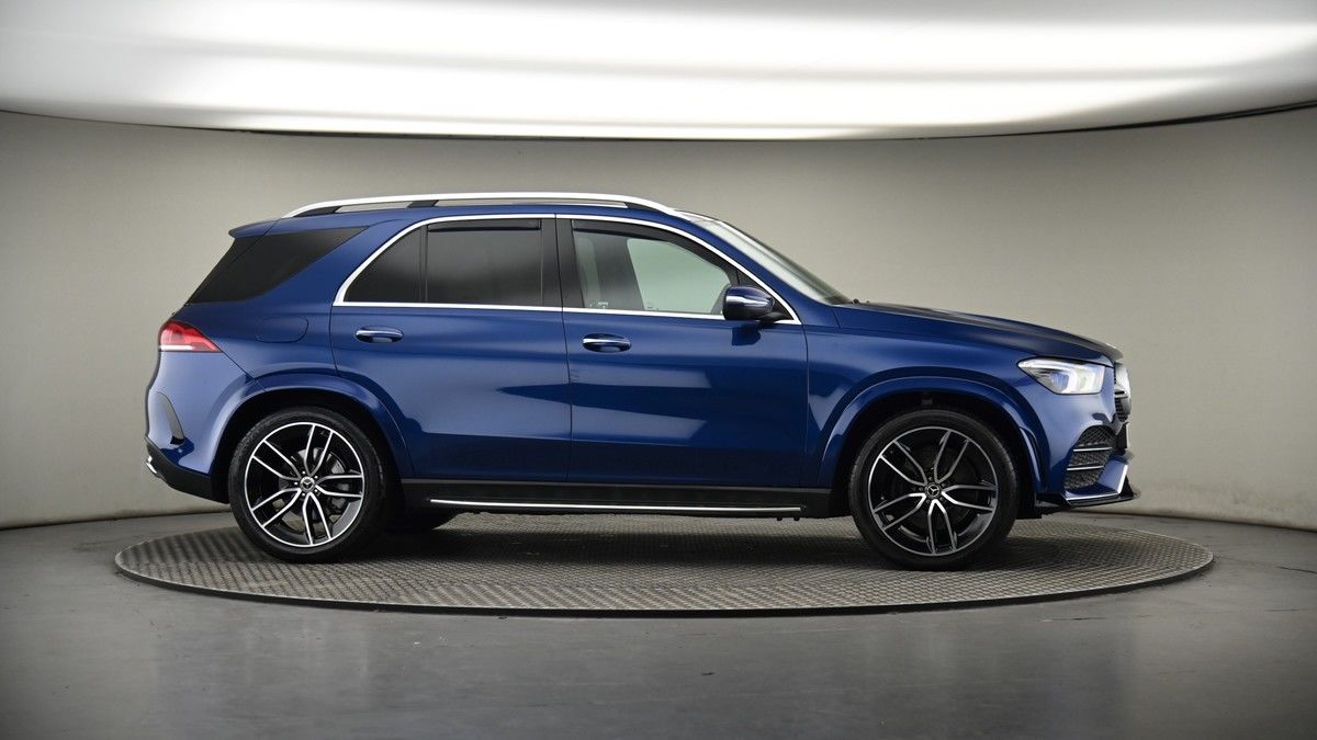 More views of Mercedes-Benz GLE