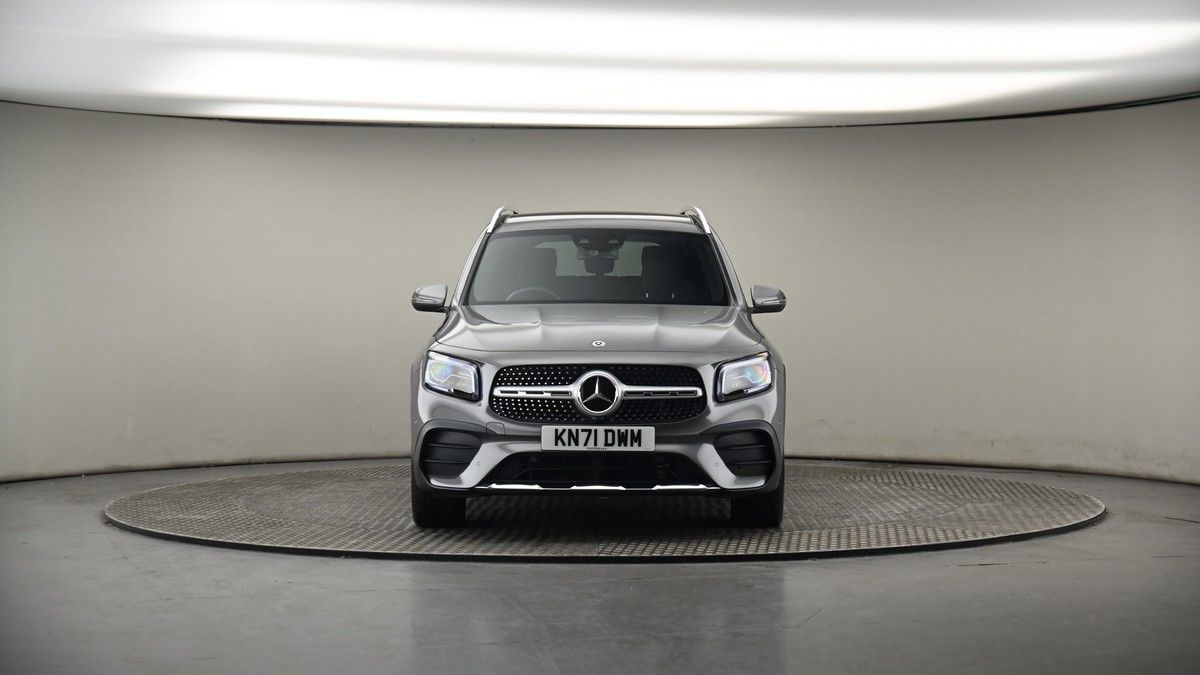 Mercedes-Benz GLB Image 18