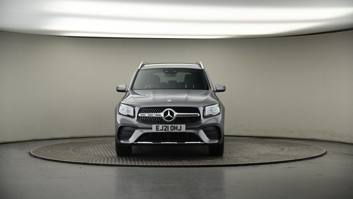 Mercedes-Benz GLB Image 18