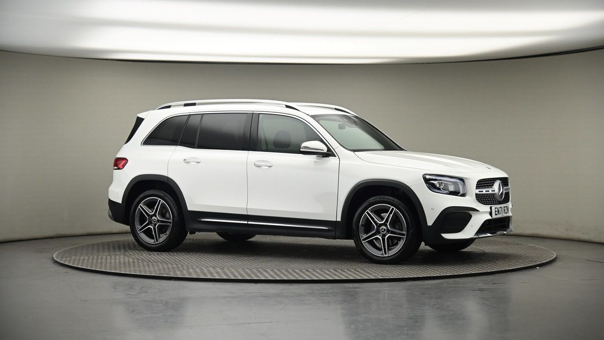 Mercedes-Benz GLB Image 6