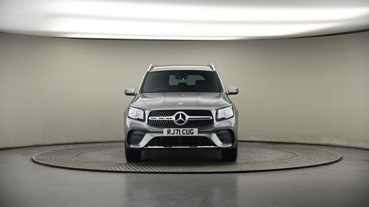 Mercedes-Benz GLB Image 18