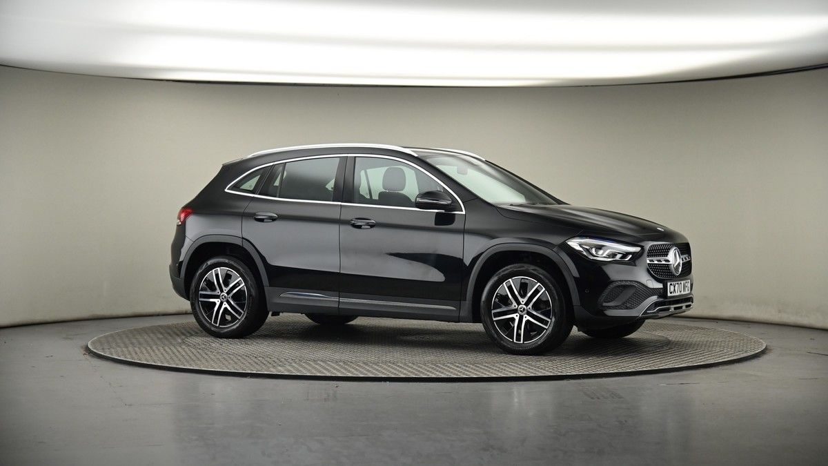 Mercedes-Benz GLA Image 6