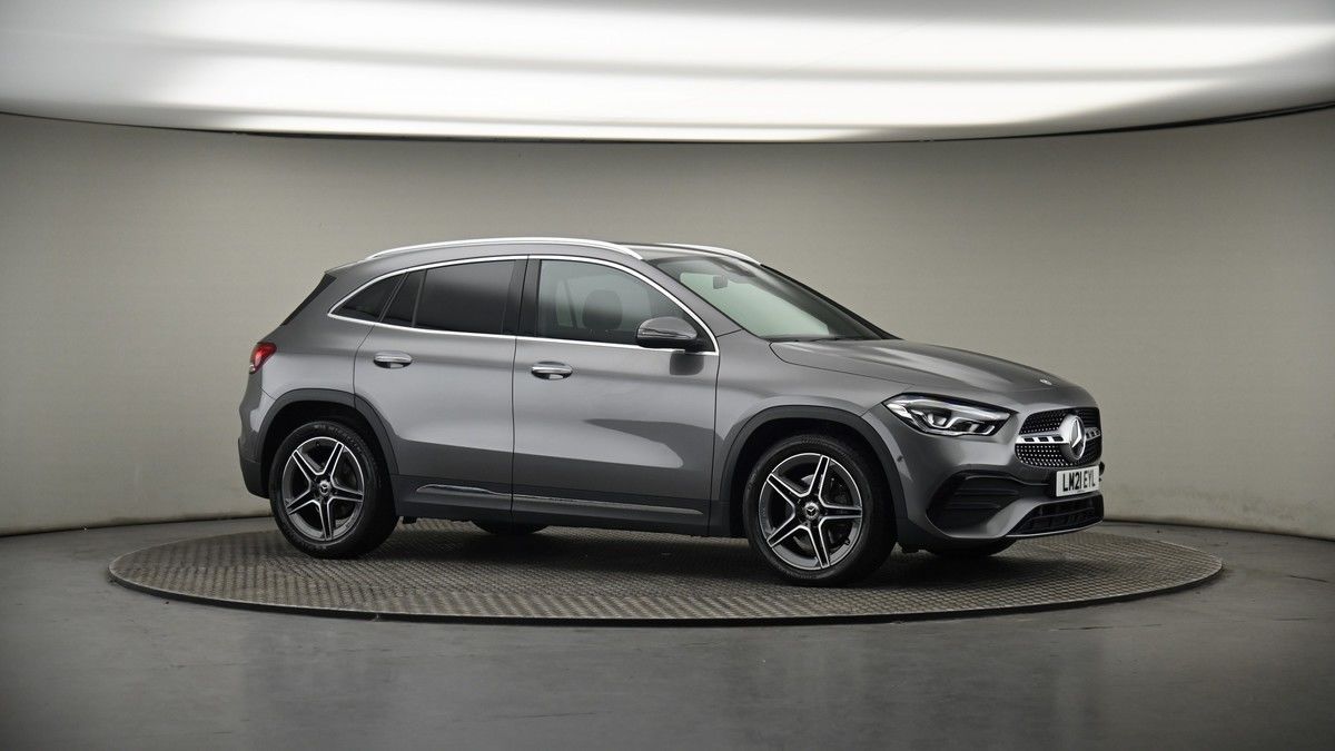 Mercedes-Benz GLA Class Image 6