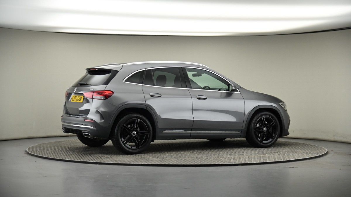 More views of Mercedes-Benz GLA