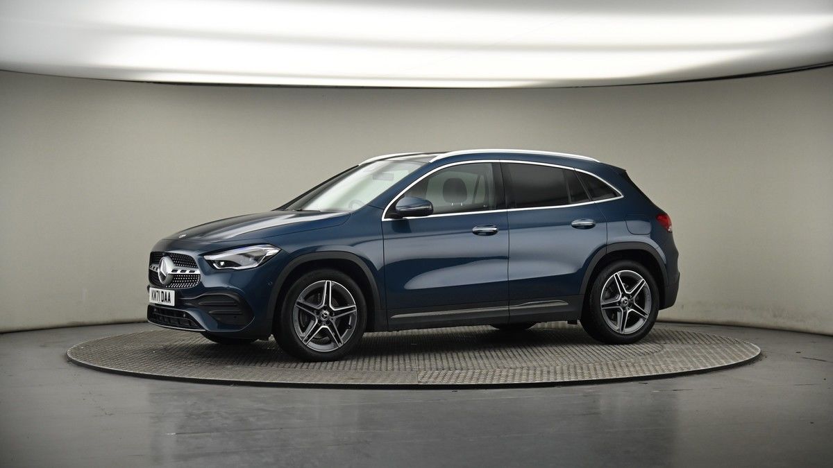 More views of Mercedes-Benz GLA