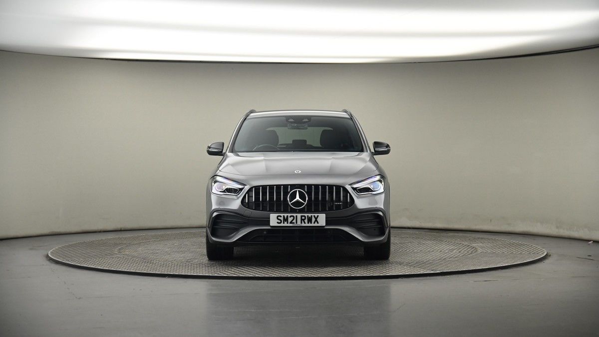 Mercedes-Benz GLA Image 18