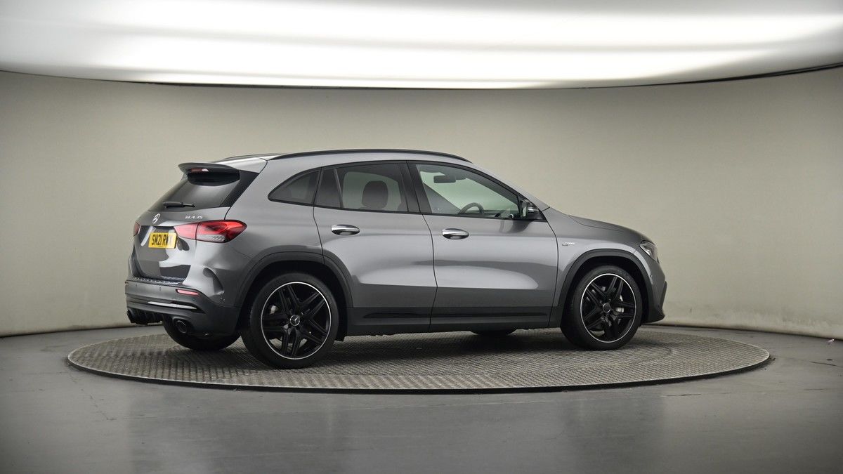 More views of Mercedes-Benz GLA