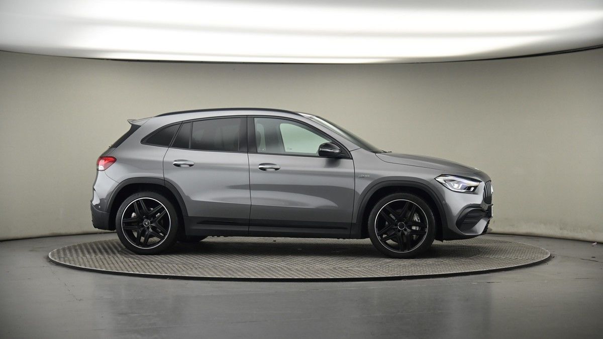 More views of Mercedes-Benz GLA