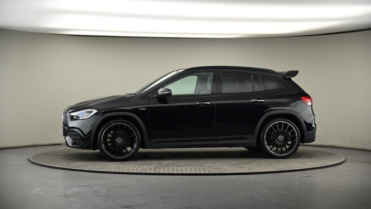 More views of Mercedes-Benz GLA