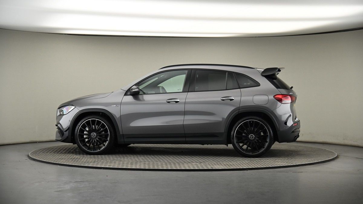 More views of Mercedes-Benz GLA