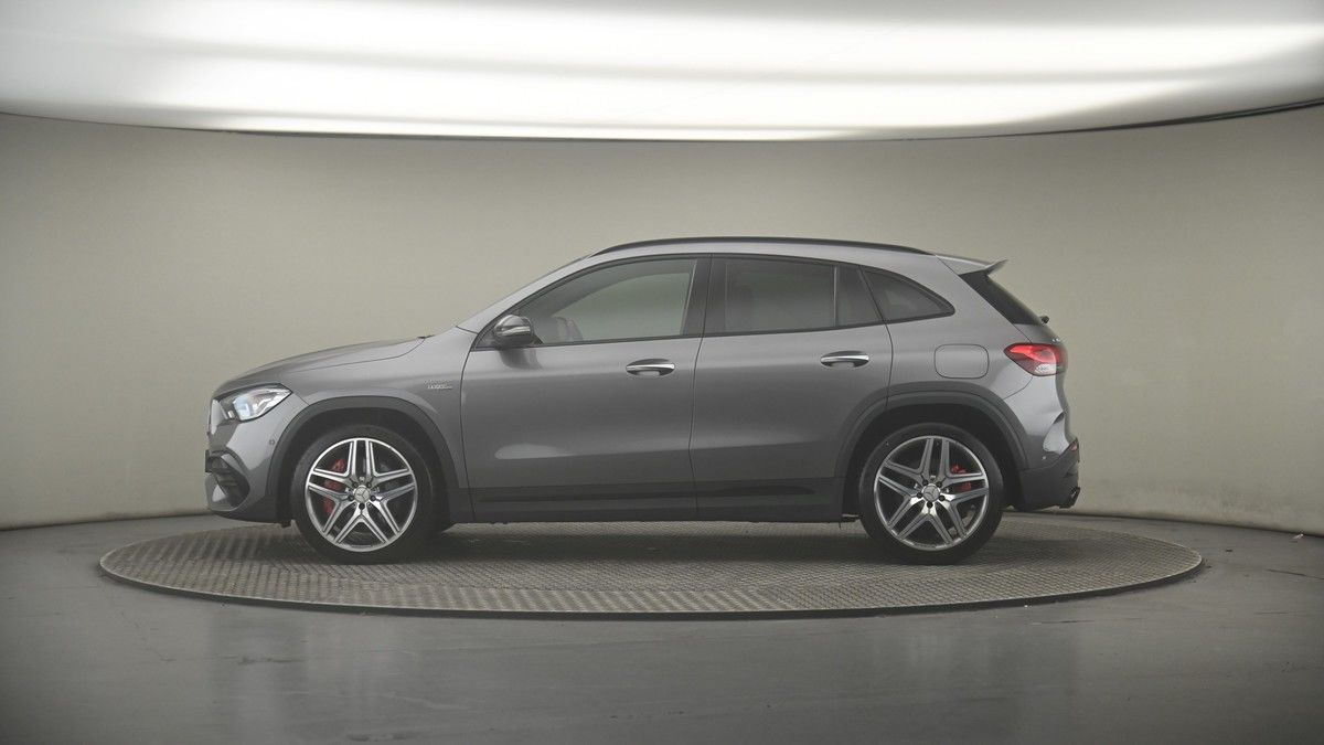 Mercedes-Benz GLA Image 19