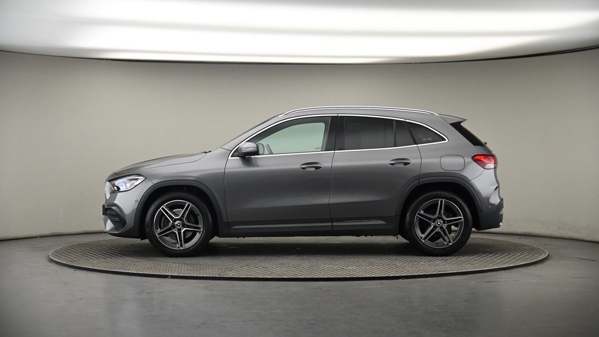 More views of Mercedes-Benz GLA