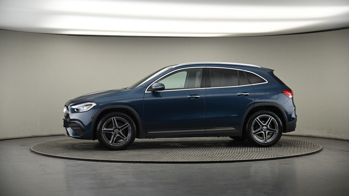 More views of Mercedes-Benz GLA