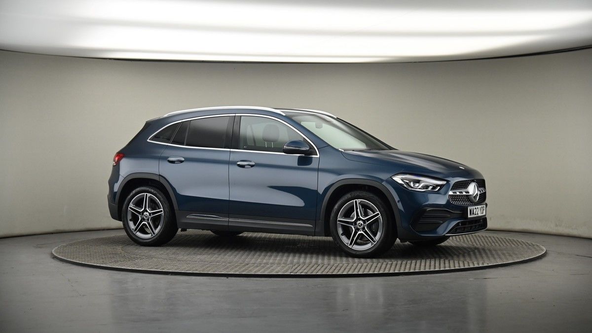 Mercedes-Benz GLA Image 6