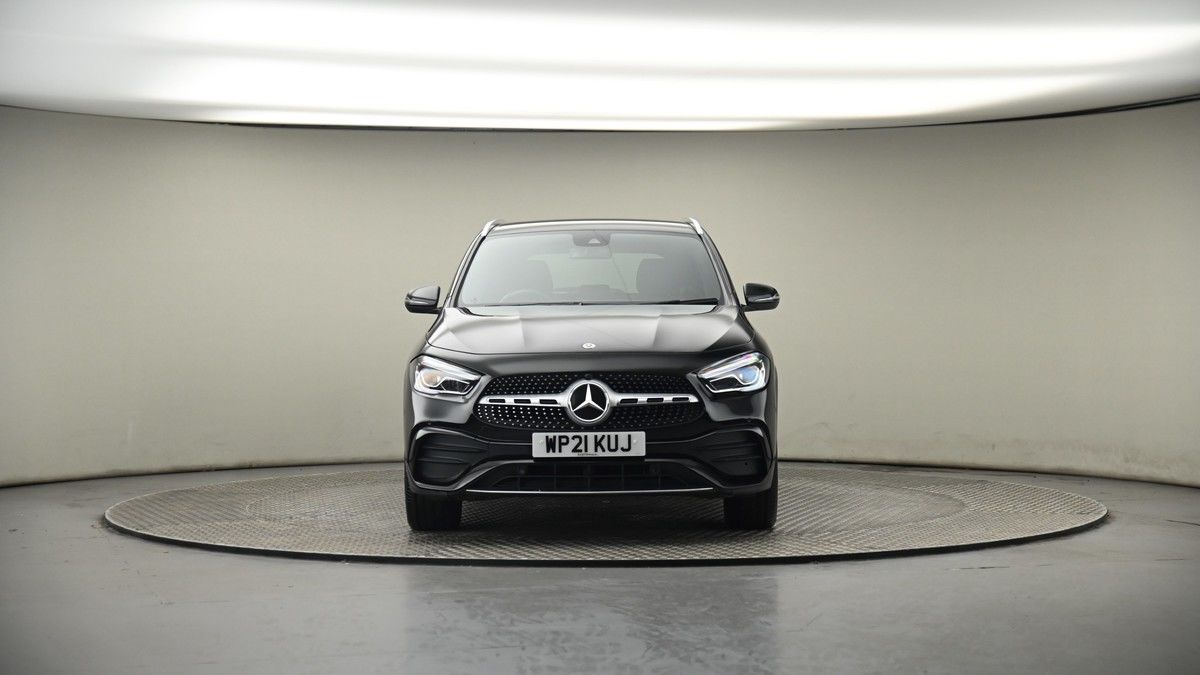 Mercedes-Benz GLA Image 18