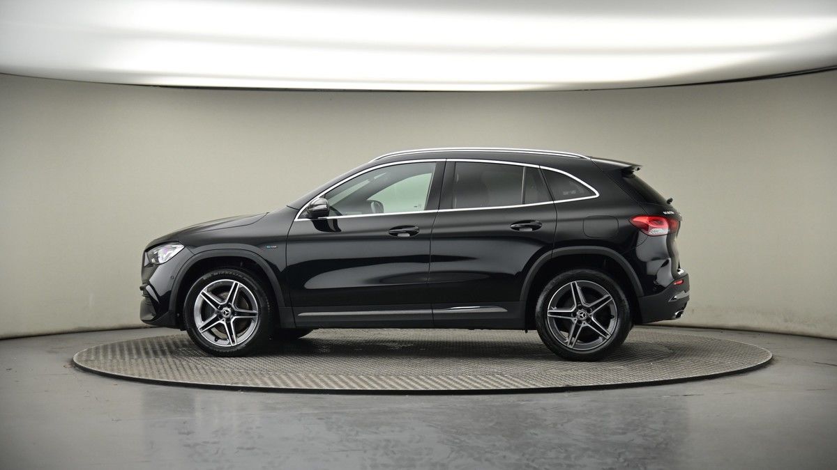 More views of Mercedes-Benz GLA