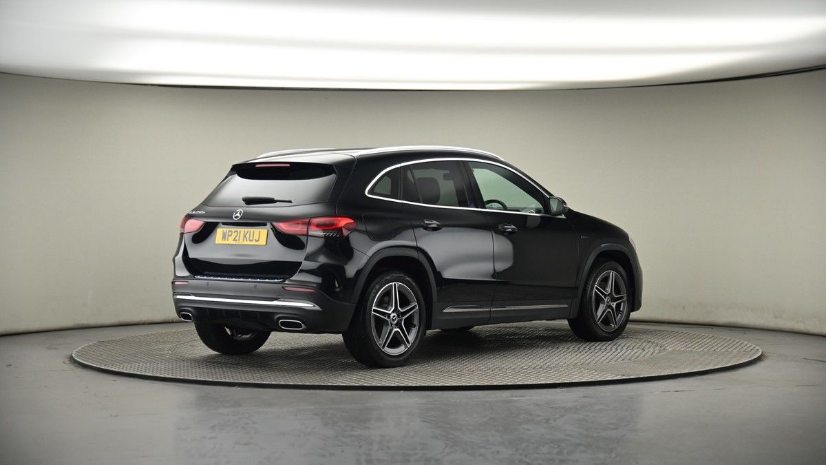 Mercedes-Benz GLA Image 7