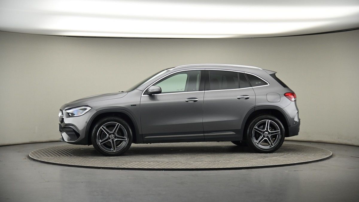 More views of Mercedes-Benz GLA