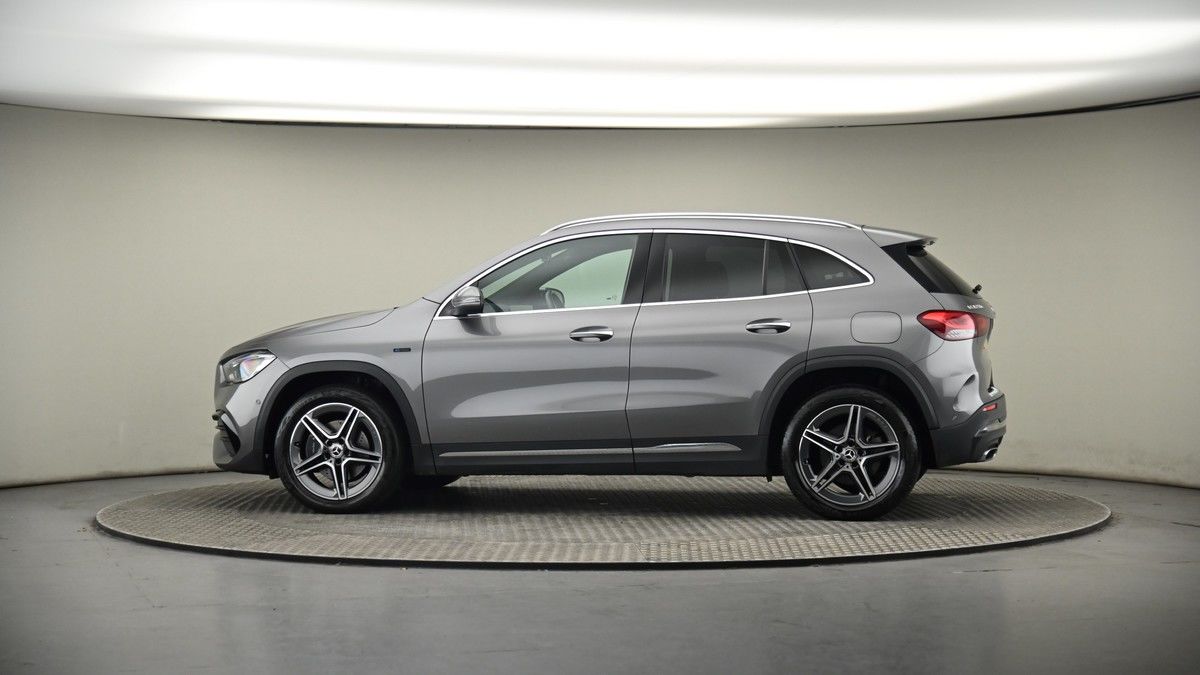 More views of Mercedes-Benz GLA