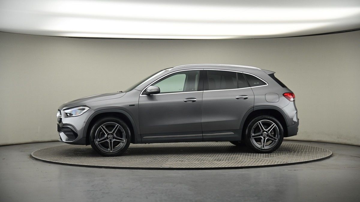 More views of Mercedes-Benz GLA