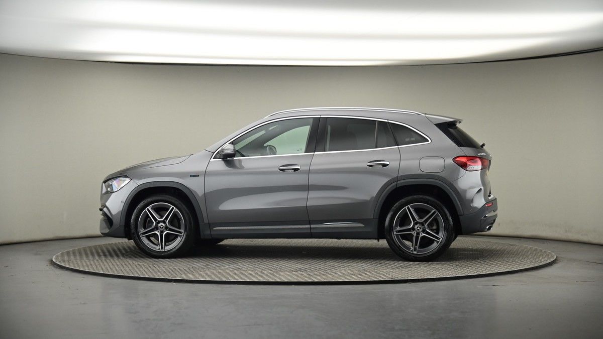 More views of Mercedes-Benz GLA