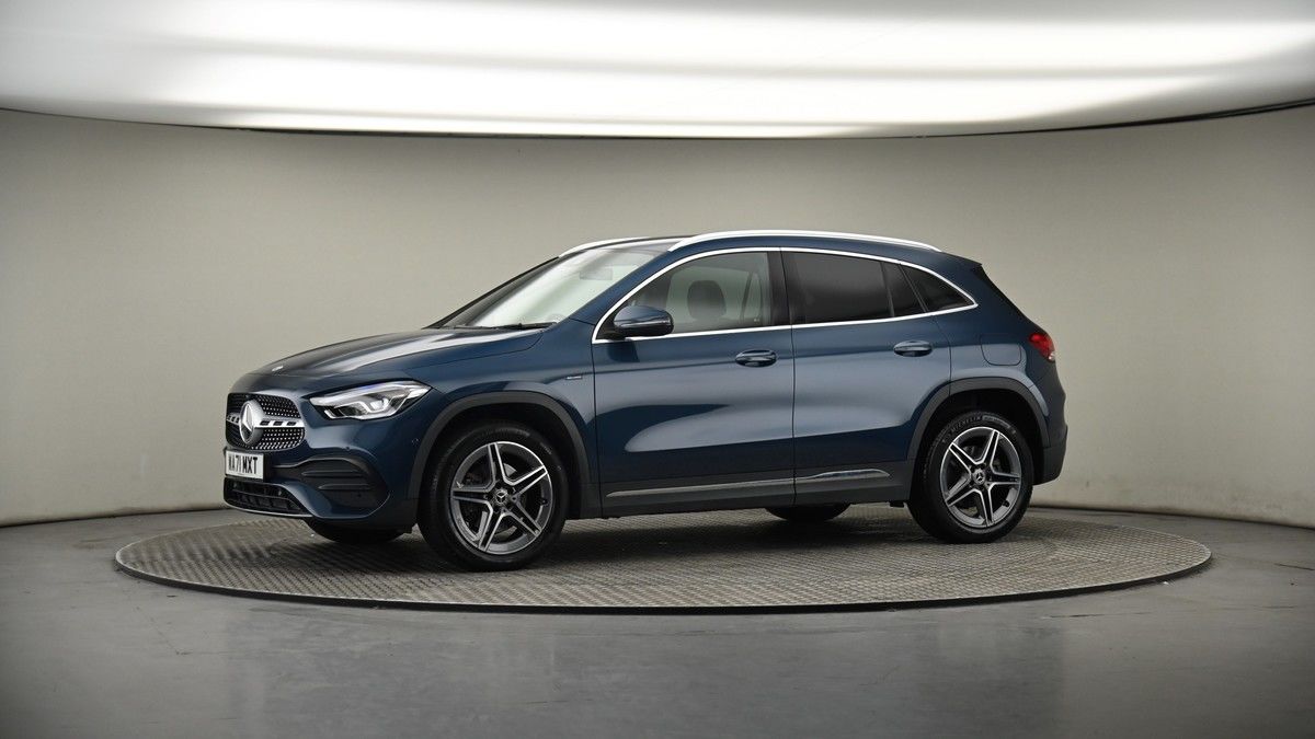 More views of Mercedes-Benz GLA