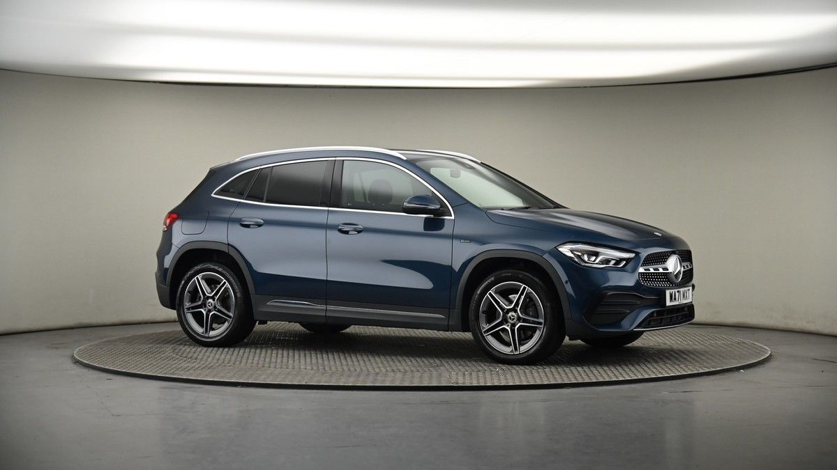 Mercedes-Benz GLA Image 6