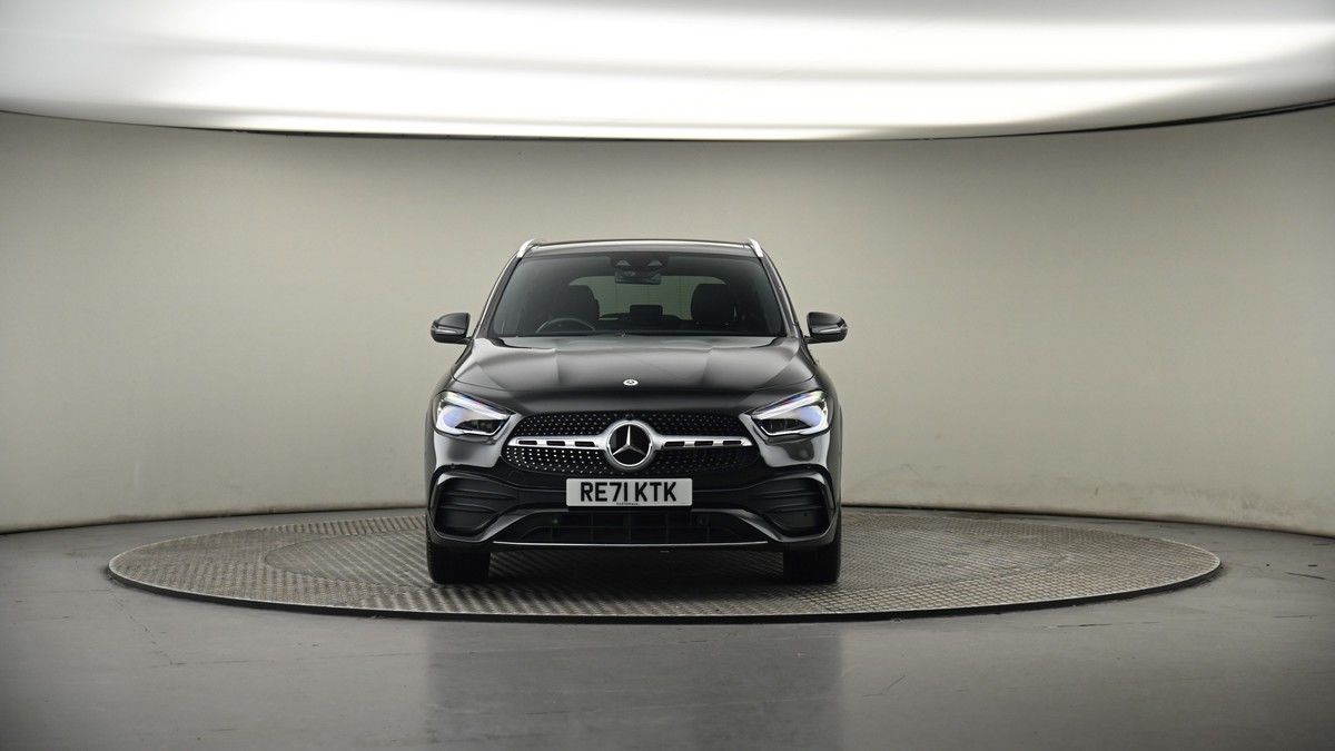 Mercedes-Benz GLA Image 18