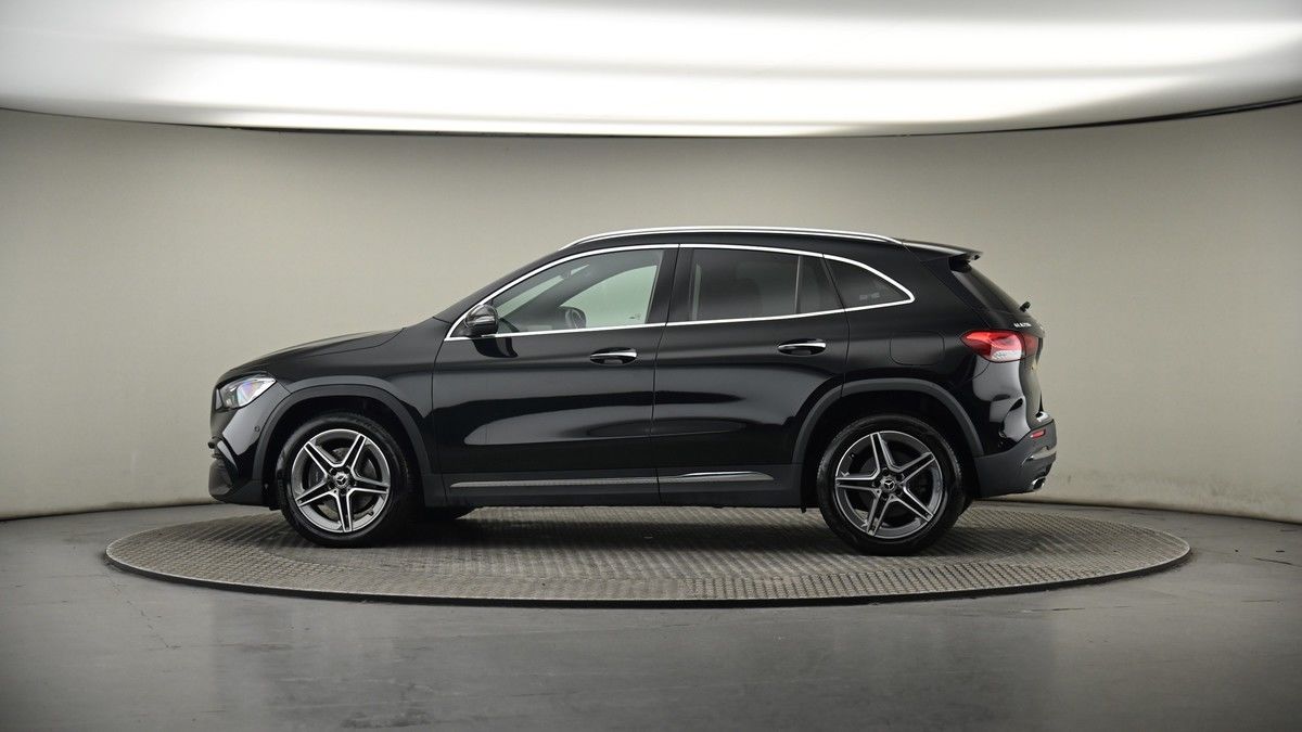 More views of Mercedes-Benz GLA