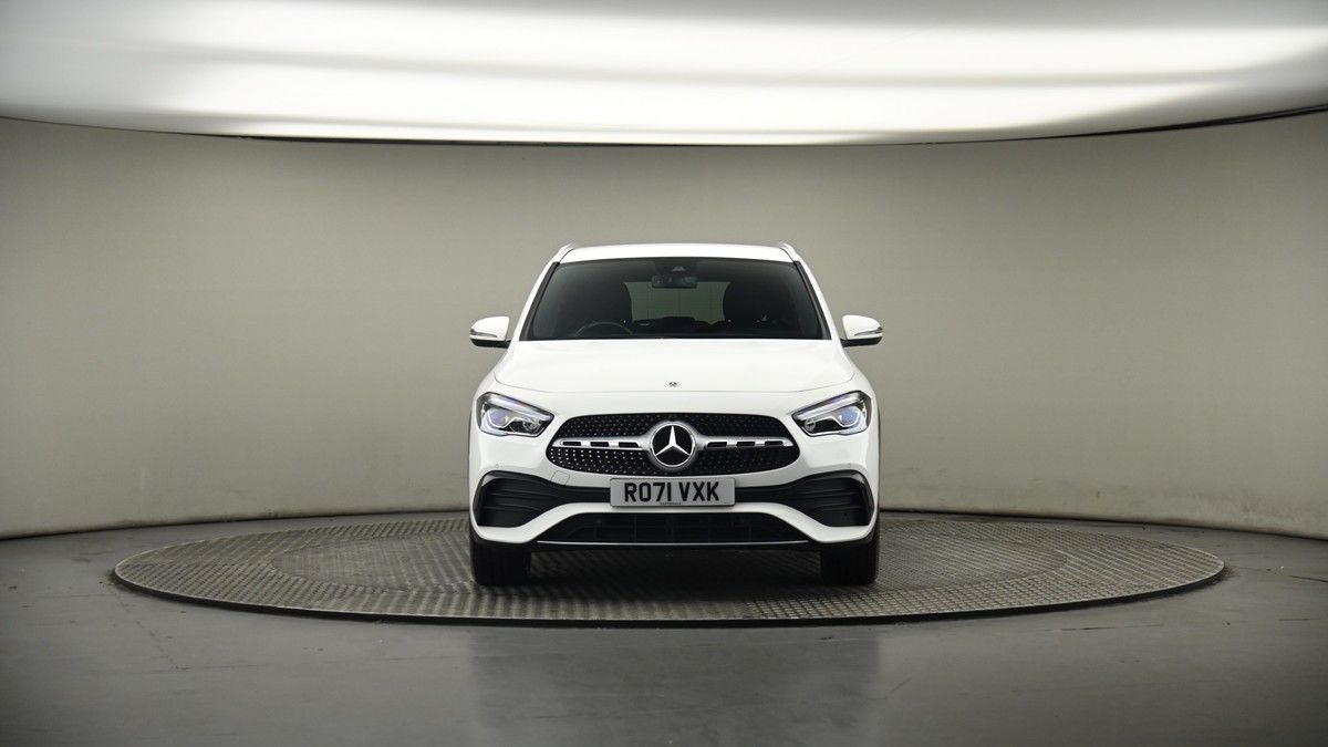 Mercedes-Benz GLA Image 18