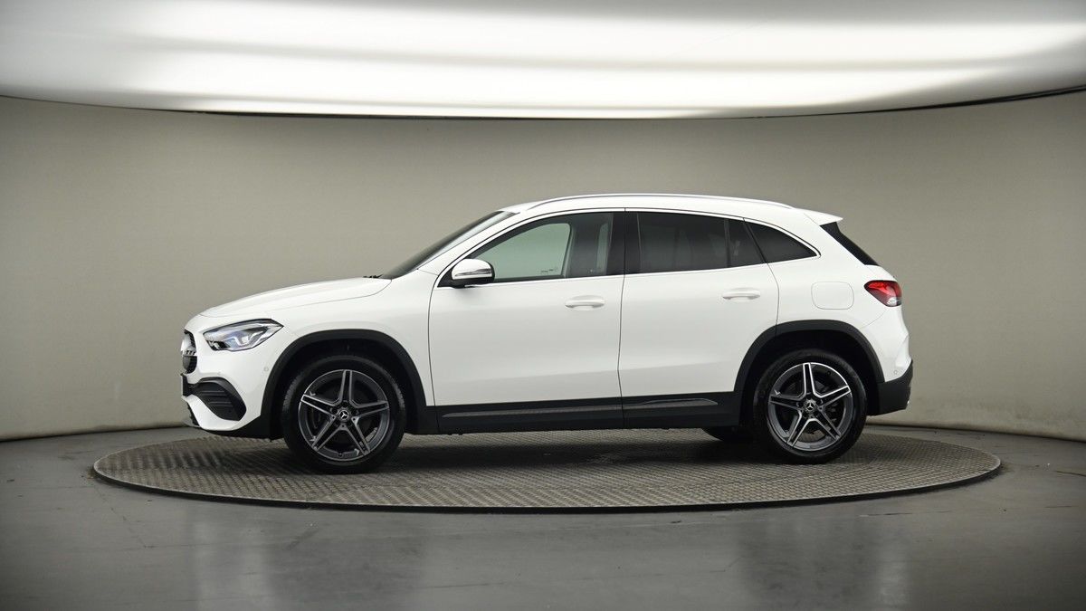 More views of Mercedes-Benz GLA