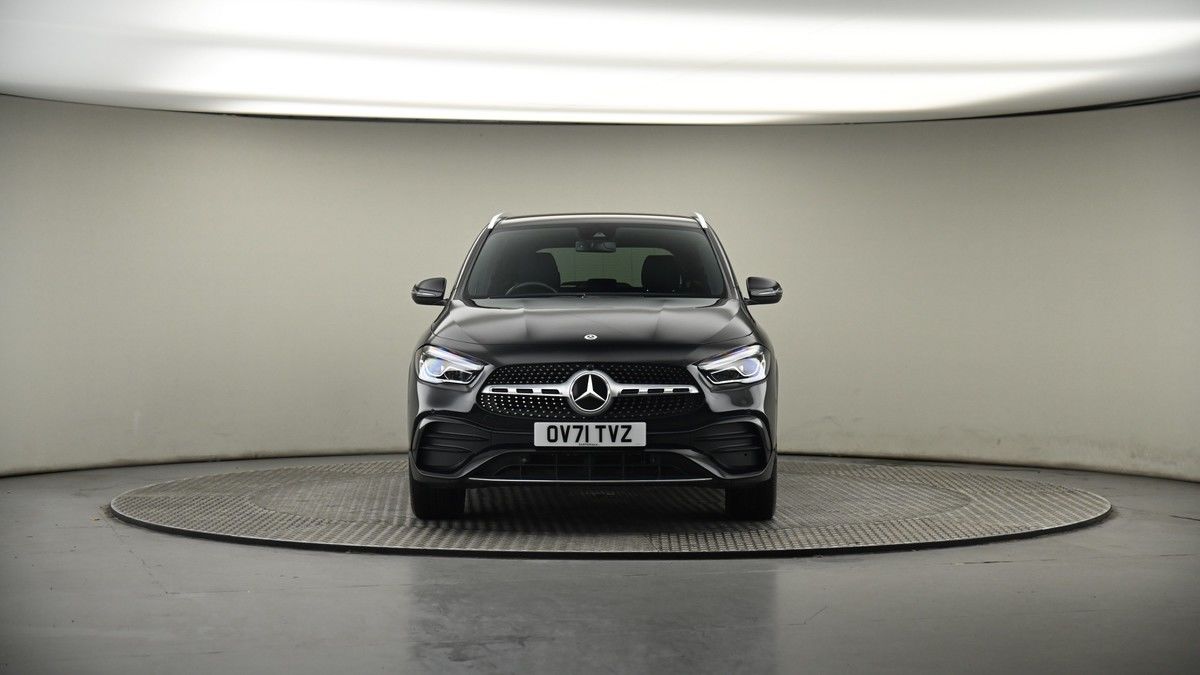 Mercedes-Benz GLA Image 18