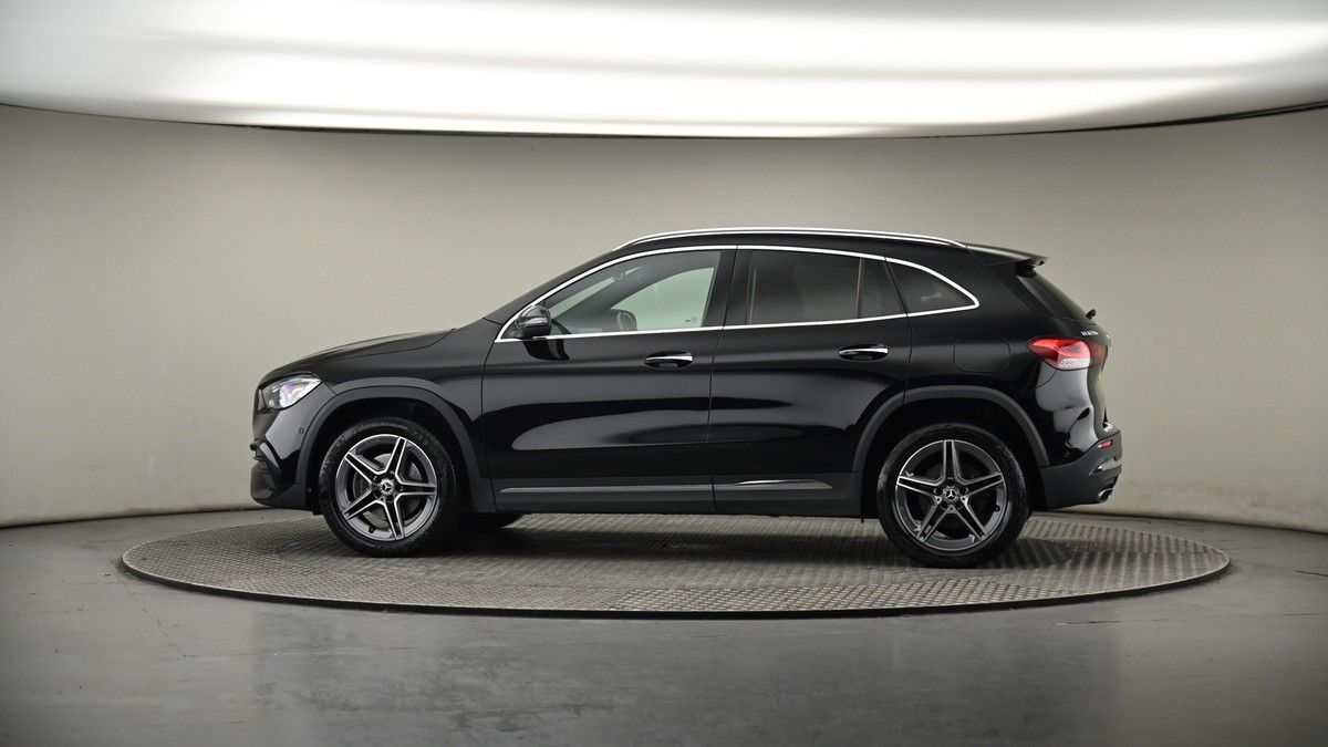 More views of Mercedes-Benz GLA