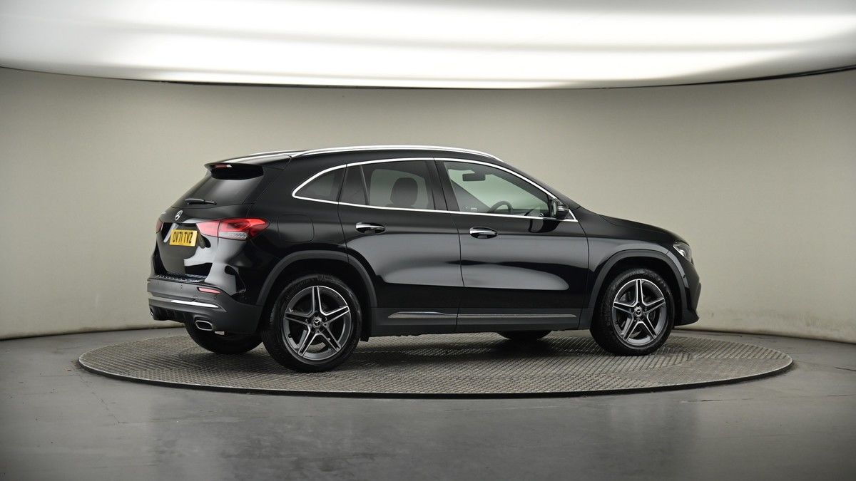 More views of Mercedes-Benz GLA