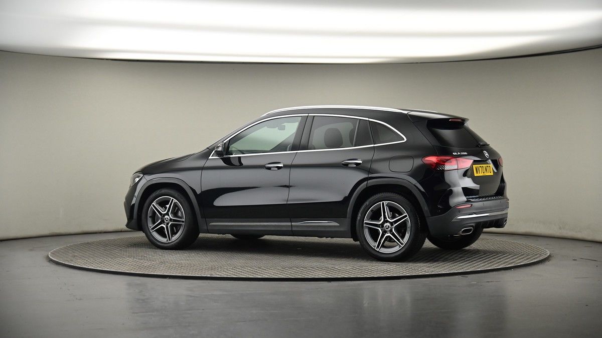 More views of Mercedes-Benz GLA