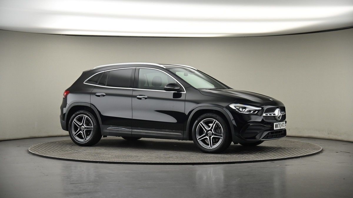 Mercedes-Benz GLA Image 6