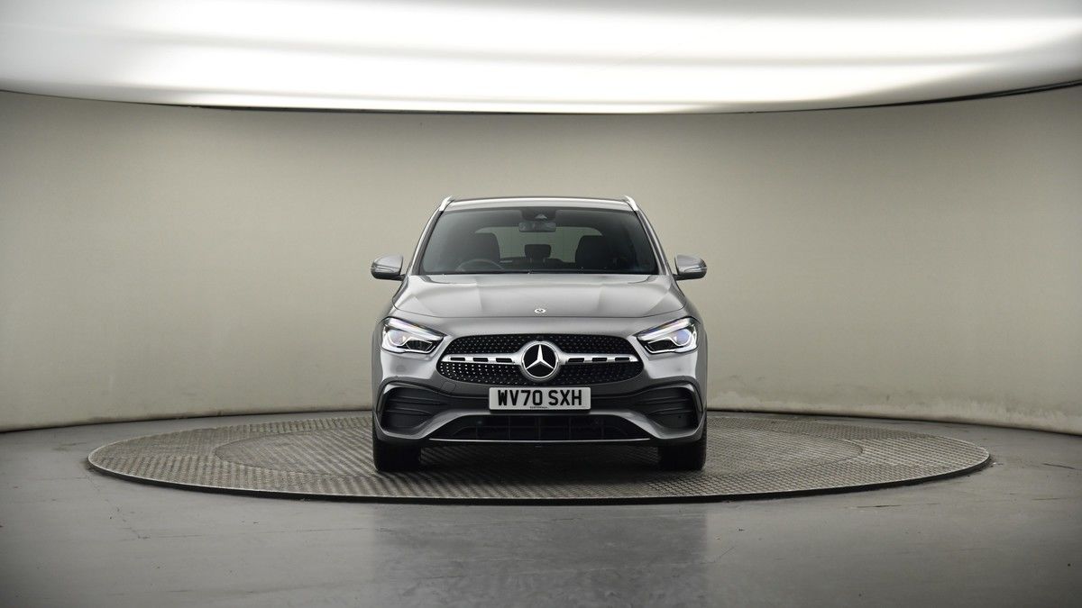 Mercedes-Benz GLA Image 18