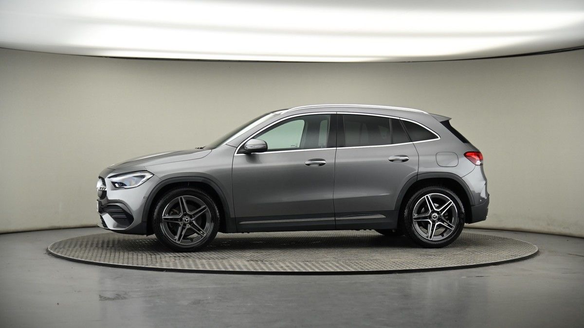 More views of Mercedes-Benz GLA